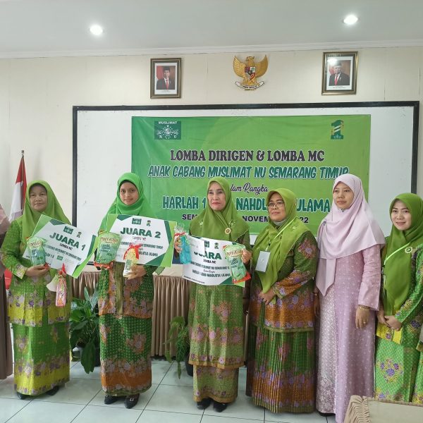Sabun-Cuci-Piring-Pori-Klin-bersama-Ibu-ibu-pengajian-scaled.jpg